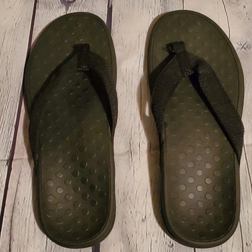 ⚘️2 For $10 Item⚘️ Women's Black Flip-Flops Size 8 NWOT